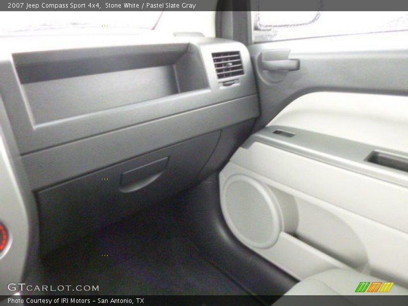 Stone White / Pastel Slate Gray 2007 Jeep Compass Sport 4x4