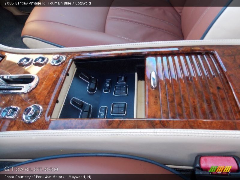 Fountain Blue / Cotswold 2005 Bentley Arnage R