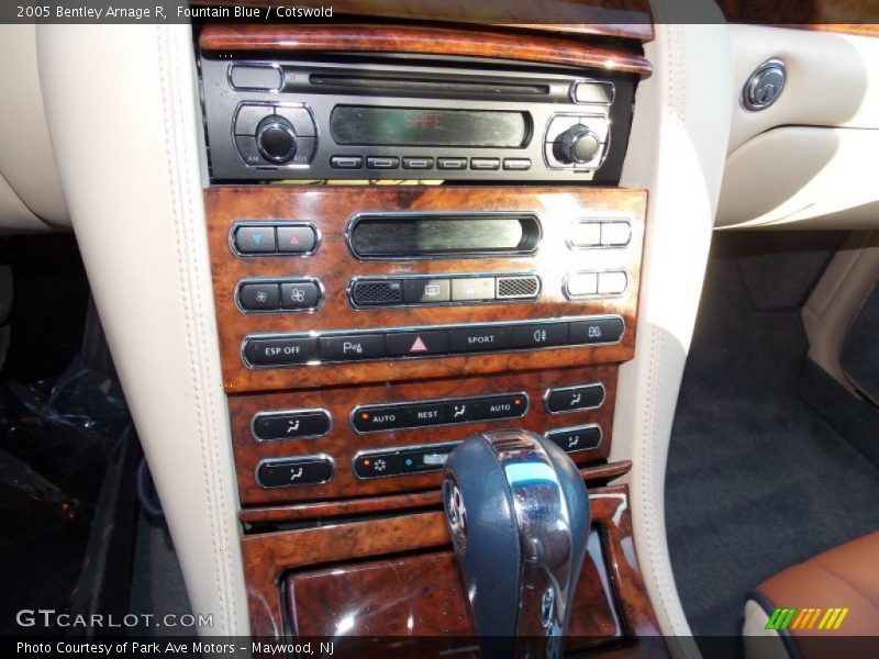 Fountain Blue / Cotswold 2005 Bentley Arnage R