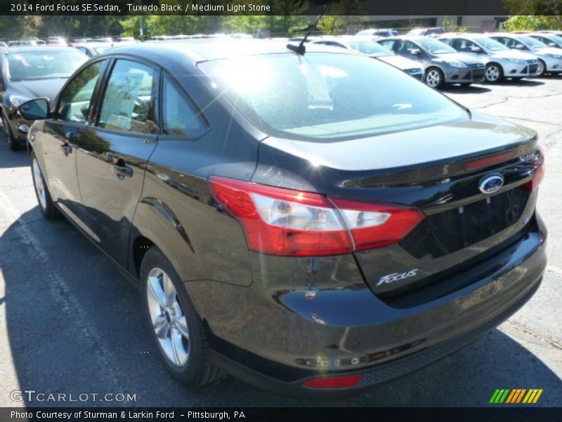 Tuxedo Black / Medium Light Stone 2014 Ford Focus SE Sedan