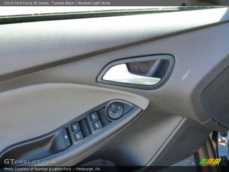 Tuxedo Black / Medium Light Stone 2014 Ford Focus SE Sedan