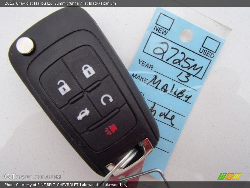 Summit White / Jet Black/Titanium 2013 Chevrolet Malibu LS