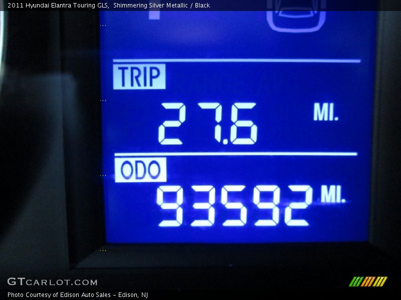 Shimmering Silver Metallic / Black 2011 Hyundai Elantra Touring GLS