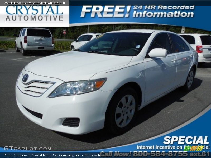Super White / Ash 2011 Toyota Camry