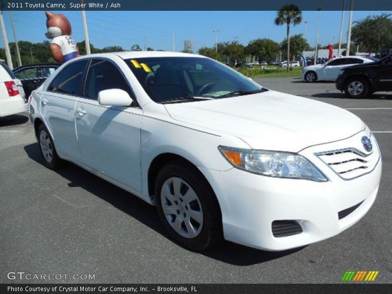 Super White / Ash 2011 Toyota Camry