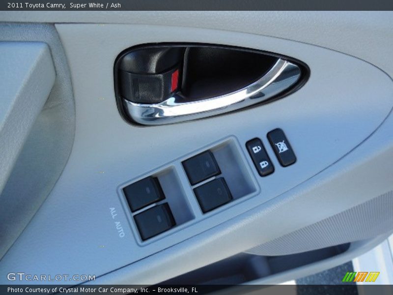 Super White / Ash 2011 Toyota Camry