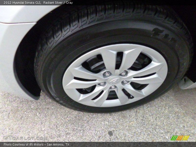 Radiant Silver / Gray 2012 Hyundai Sonata GLS