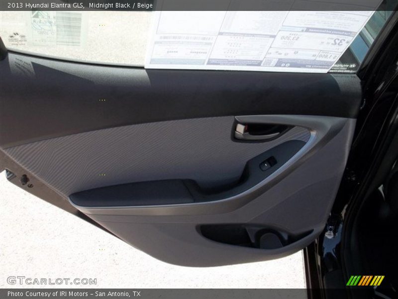 Midnight Black / Beige 2013 Hyundai Elantra GLS
