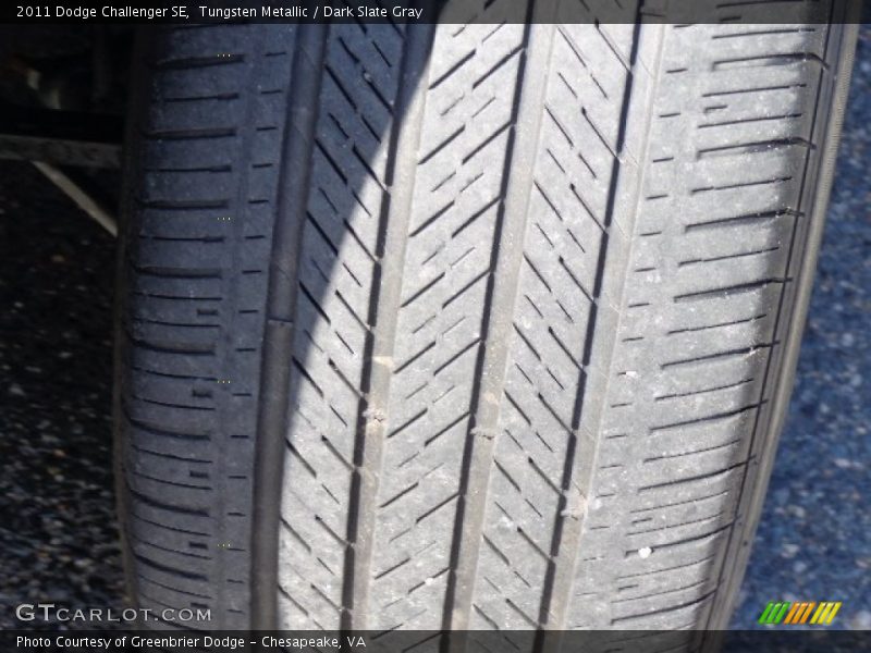 Tungsten Metallic / Dark Slate Gray 2011 Dodge Challenger SE
