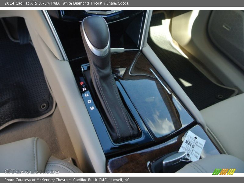  2014 XTS Luxury FWD 6 Speed Automatic Shifter