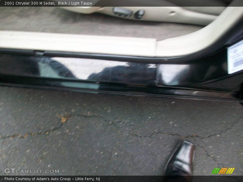 Black / Light Taupe 2001 Chrysler 300 M Sedan