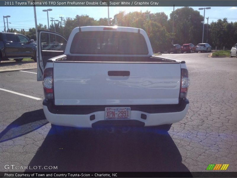 Super White / Graphite Gray 2011 Toyota Tacoma V6 TRD Sport PreRunner Double Cab