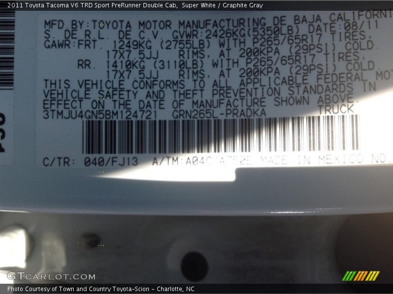 Super White / Graphite Gray 2011 Toyota Tacoma V6 TRD Sport PreRunner Double Cab