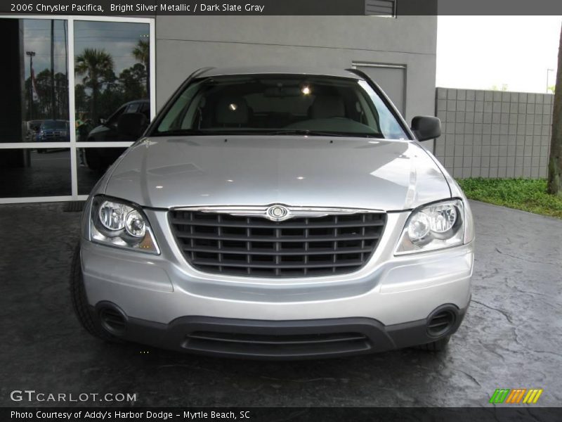 Bright Silver Metallic / Dark Slate Gray 2006 Chrysler Pacifica