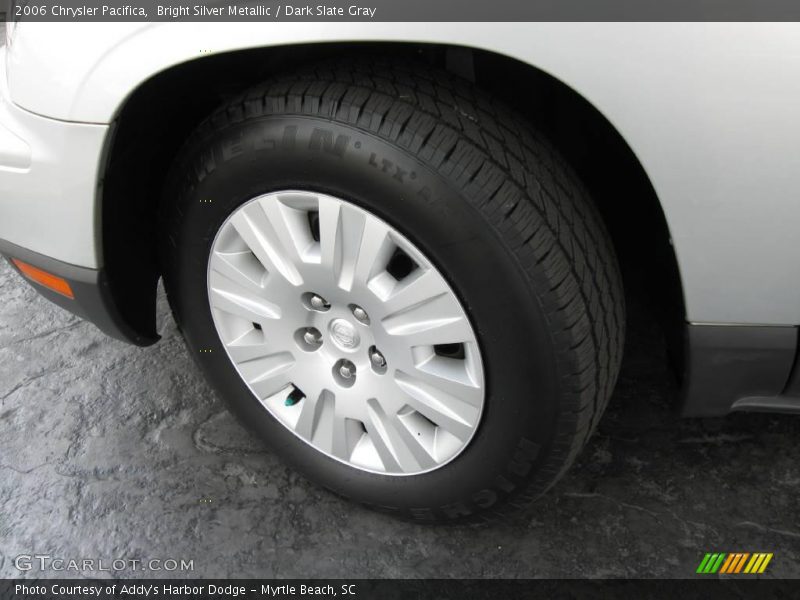 Bright Silver Metallic / Dark Slate Gray 2006 Chrysler Pacifica