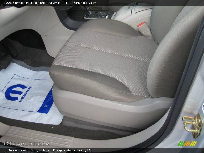 Bright Silver Metallic / Dark Slate Gray 2006 Chrysler Pacifica