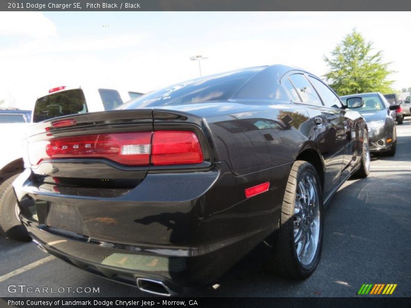 Pitch Black / Black 2011 Dodge Charger SE