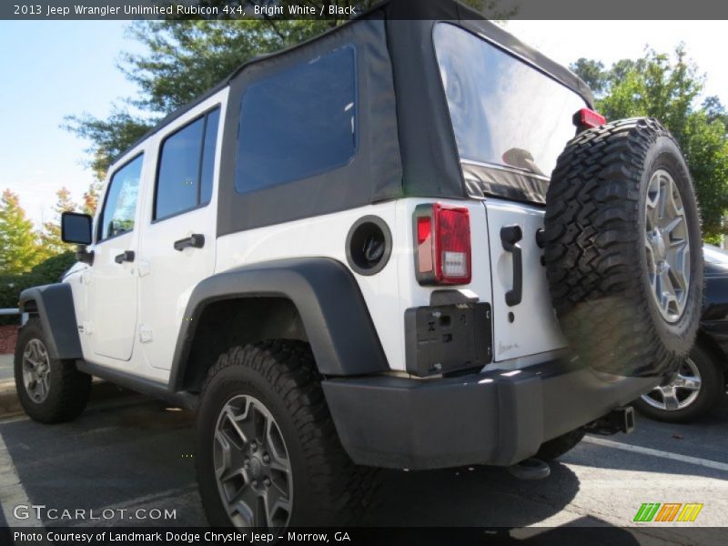 Bright White / Black 2013 Jeep Wrangler Unlimited Rubicon 4x4