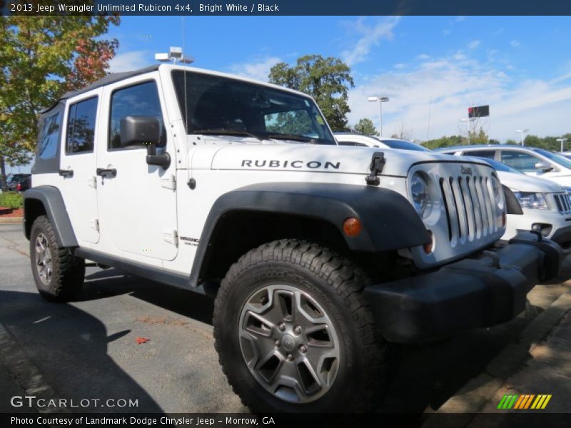 Bright White / Black 2013 Jeep Wrangler Unlimited Rubicon 4x4