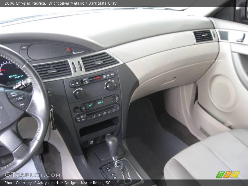 Bright Silver Metallic / Dark Slate Gray 2006 Chrysler Pacifica