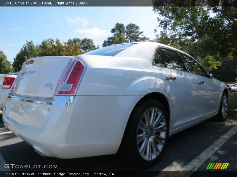 Bright White / Black 2011 Chrysler 300 C Hemi