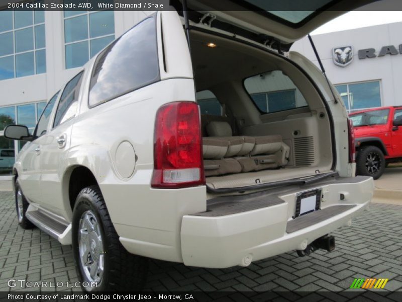 White Diamond / Shale 2004 Cadillac Escalade AWD