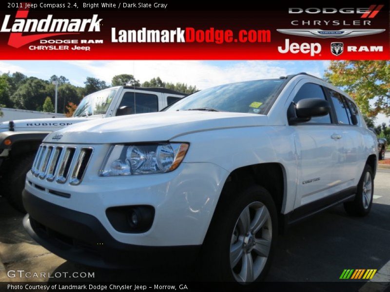 Bright White / Dark Slate Gray 2011 Jeep Compass 2.4