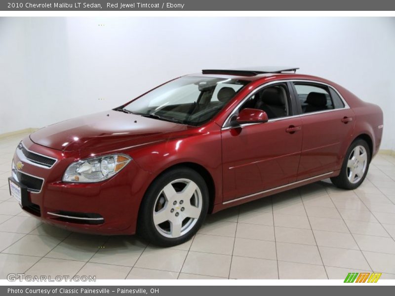 Front 3/4 View of 2010 Malibu LT Sedan