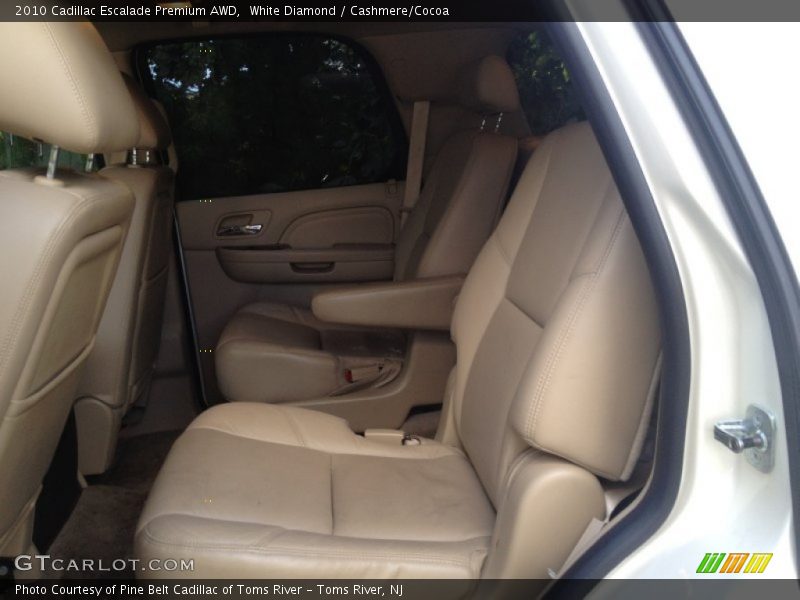 White Diamond / Cashmere/Cocoa 2010 Cadillac Escalade Premium AWD