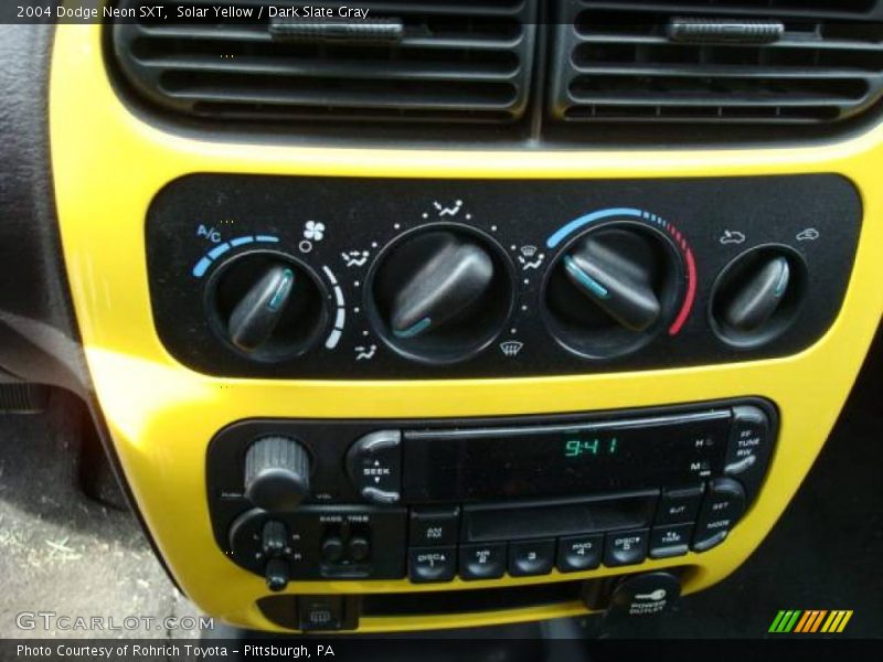 Solar Yellow / Dark Slate Gray 2004 Dodge Neon SXT