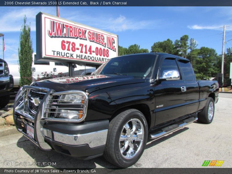 Black / Dark Charcoal 2006 Chevrolet Silverado 1500 LS Extended Cab