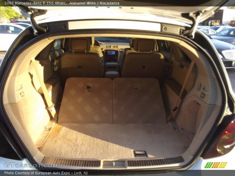 Alabaster White / Macadamia 2007 Mercedes-Benz R 350 4Matic