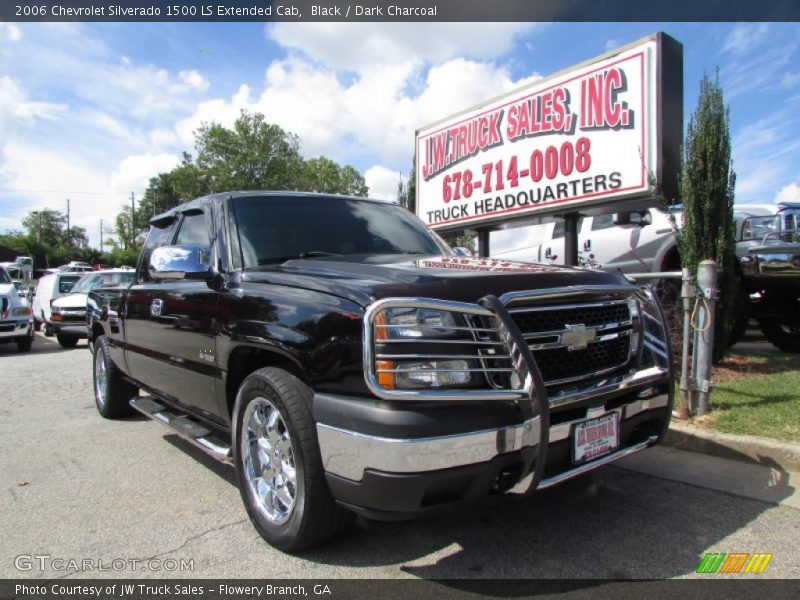 Black / Dark Charcoal 2006 Chevrolet Silverado 1500 LS Extended Cab