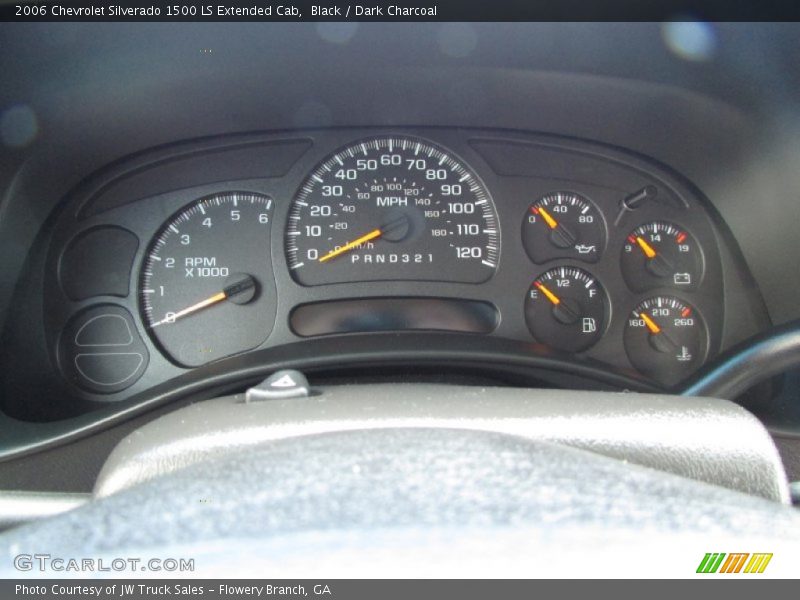 Black / Dark Charcoal 2006 Chevrolet Silverado 1500 LS Extended Cab