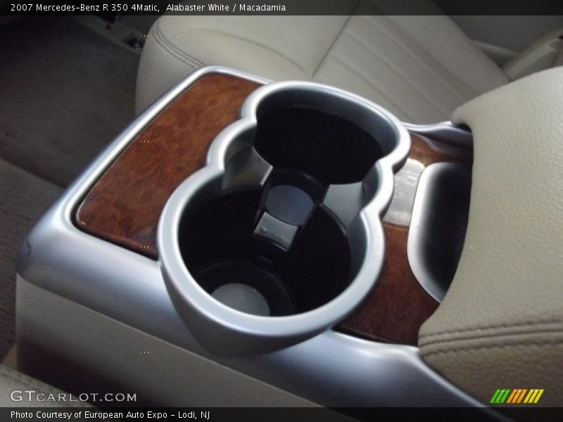 Alabaster White / Macadamia 2007 Mercedes-Benz R 350 4Matic