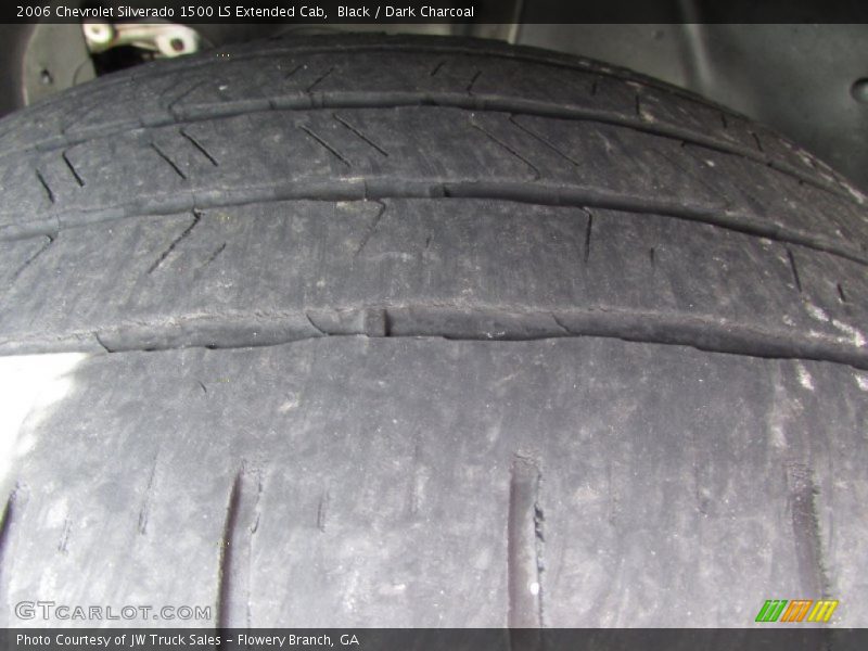 Black / Dark Charcoal 2006 Chevrolet Silverado 1500 LS Extended Cab