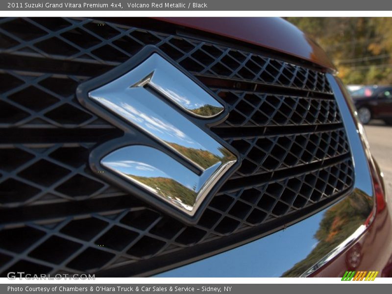 Volcano Red Metallic / Black 2011 Suzuki Grand Vitara Premium 4x4