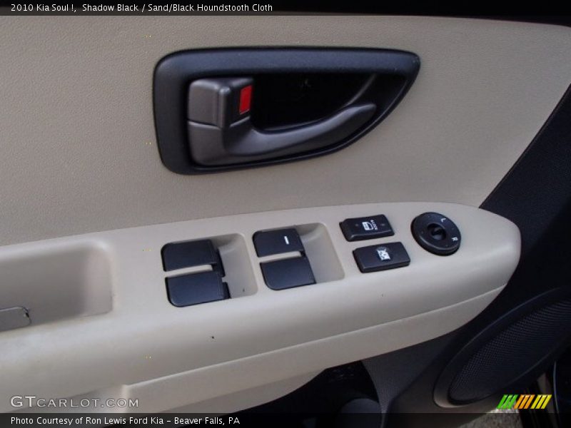 Shadow Black / Sand/Black Houndstooth Cloth 2010 Kia Soul !