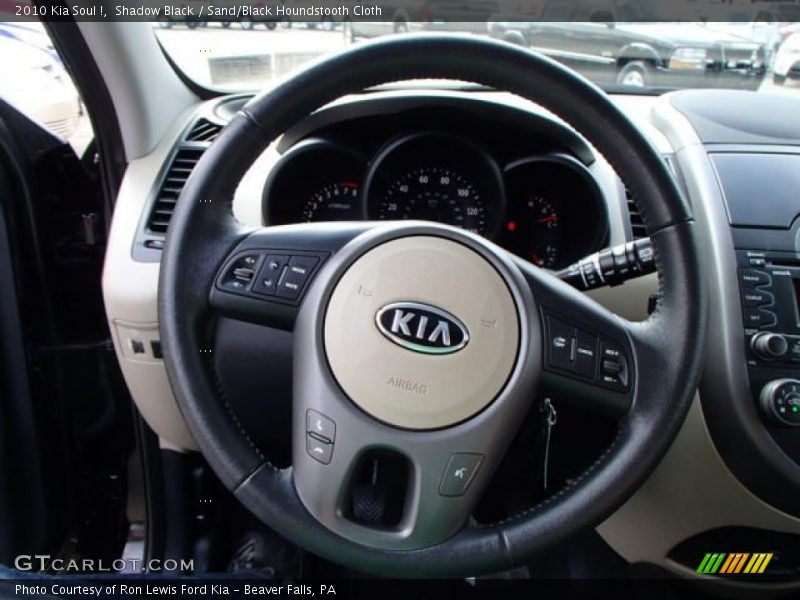 Shadow Black / Sand/Black Houndstooth Cloth 2010 Kia Soul !