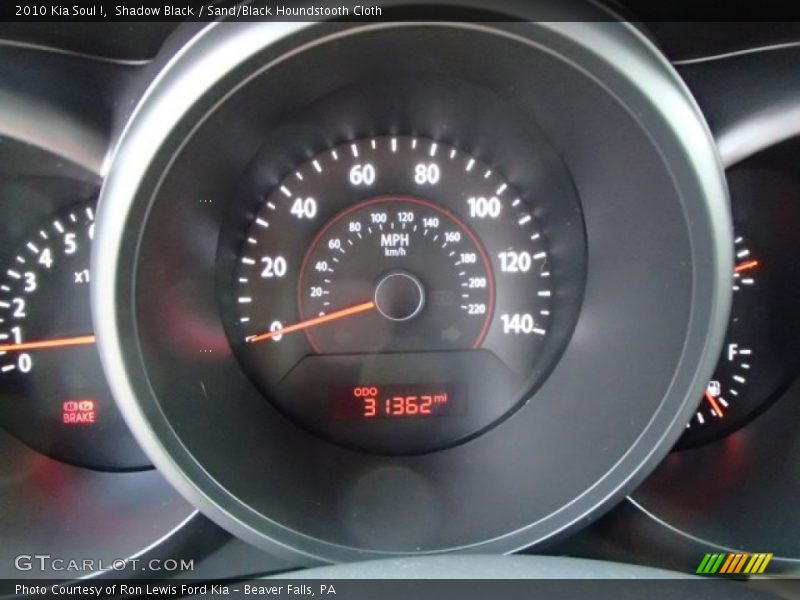 Shadow Black / Sand/Black Houndstooth Cloth 2010 Kia Soul !