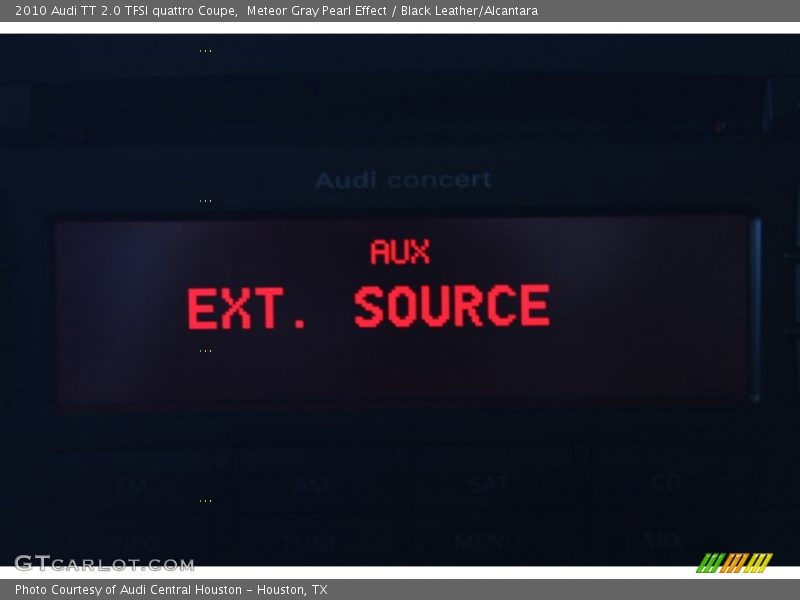Meteor Gray Pearl Effect / Black Leather/Alcantara 2010 Audi TT 2.0 TFSI quattro Coupe