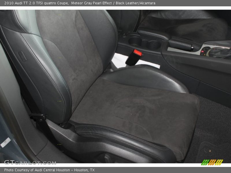 Meteor Gray Pearl Effect / Black Leather/Alcantara 2010 Audi TT 2.0 TFSI quattro Coupe