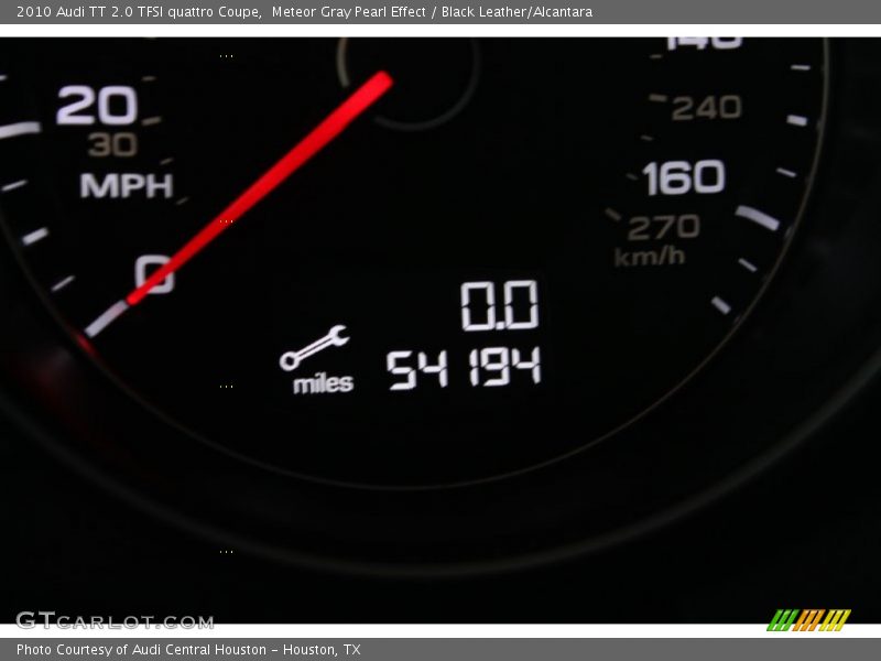 Meteor Gray Pearl Effect / Black Leather/Alcantara 2010 Audi TT 2.0 TFSI quattro Coupe