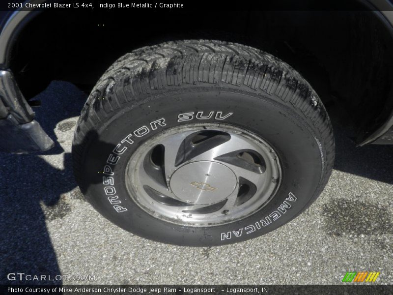 Indigo Blue Metallic / Graphite 2001 Chevrolet Blazer LS 4x4
