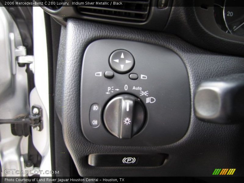 Controls of 2006 C 280 Luxury
