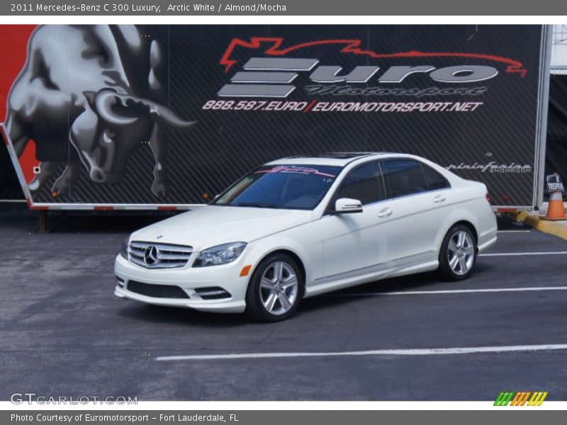 Arctic White / Almond/Mocha 2011 Mercedes-Benz C 300 Luxury