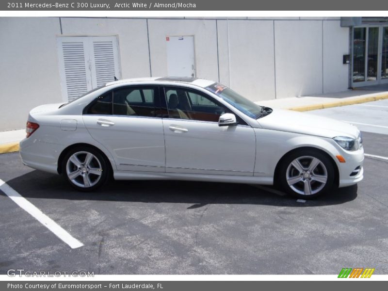 Arctic White / Almond/Mocha 2011 Mercedes-Benz C 300 Luxury