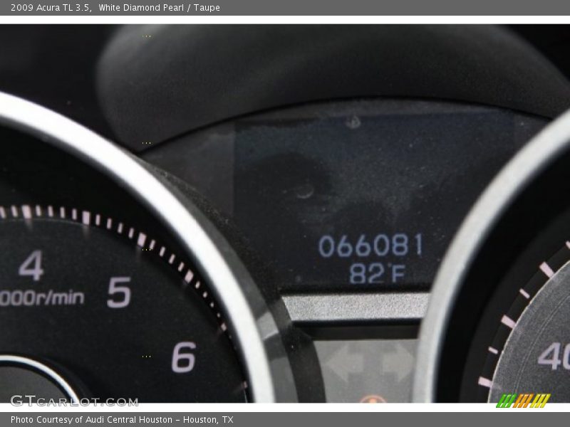 White Diamond Pearl / Taupe 2009 Acura TL 3.5