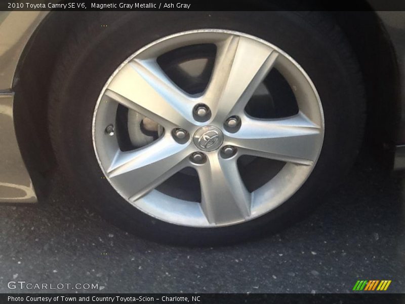 Magnetic Gray Metallic / Ash Gray 2010 Toyota Camry SE V6