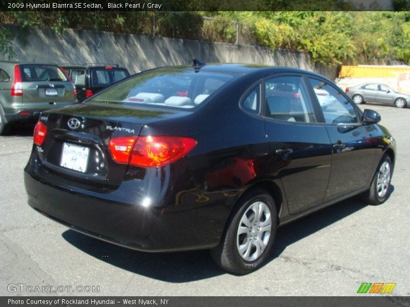 Black Pearl / Gray 2009 Hyundai Elantra SE Sedan